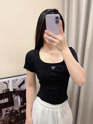 Prada roupa