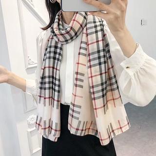 Burberry Lenço longo de seda