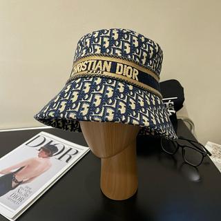 Dior 水桶帽