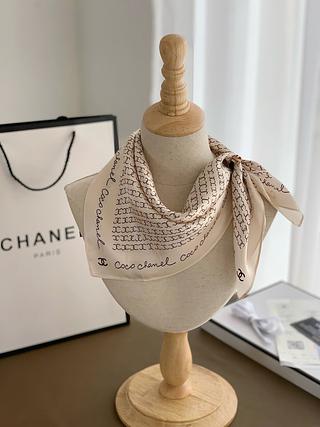 Chanel lenço seda quadrado70*70