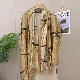 LV Lenço longo de seda