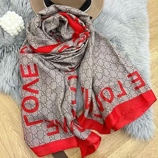 Fendi Lenço longo de seda