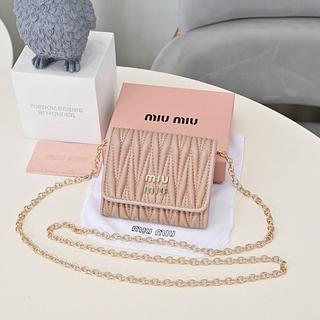 Miumiu carteira com alça