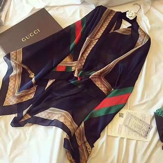 Gucci Lenço longo de seda