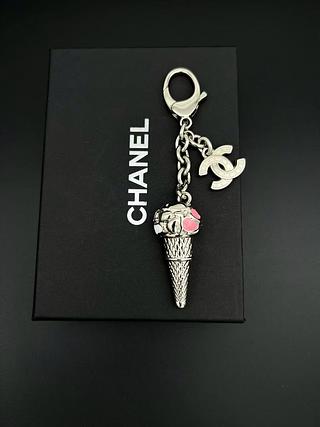 LV chaveiro