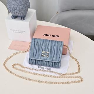 Miumiu carteira com alça