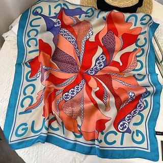 Gucci lenço seda quadrado70*70