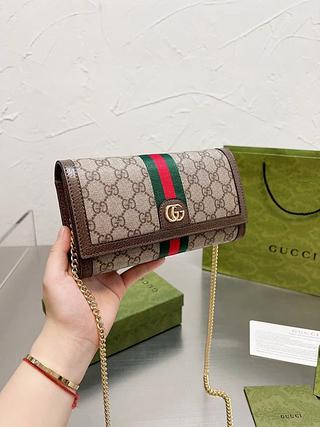 Gucci carteira com alça