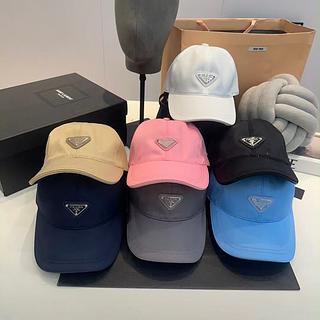 Prada boné