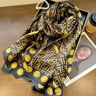Fendi Lenço longo de seda