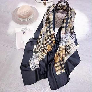 Burberry Lenço longo de seda