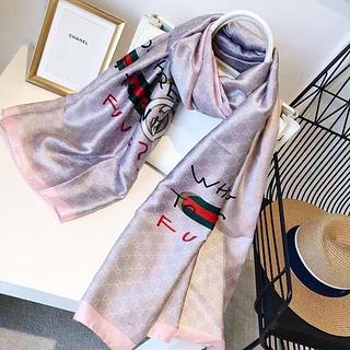 Gucci Lenço longo de seda