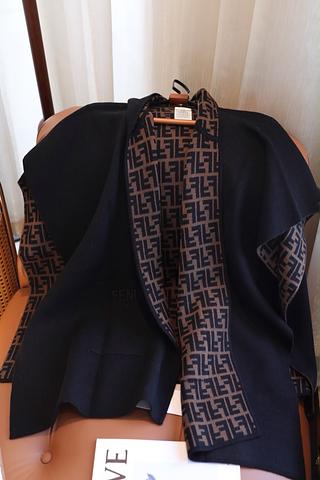 Fendi lenço cachecol xale