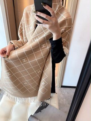 Chanel lenço cachecol
