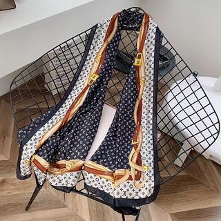 LV Lenço longo de seda