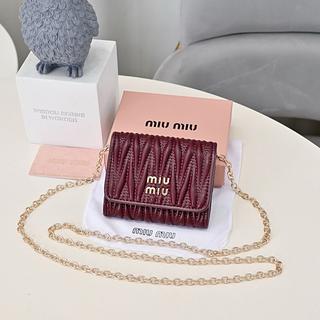 Miumiu carteira com alça