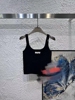 Miumiu roupa regata