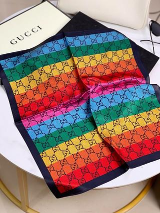 Gucci lenço seda quadrado70*70
