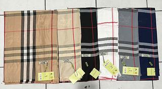 Burberry lenço cachecol